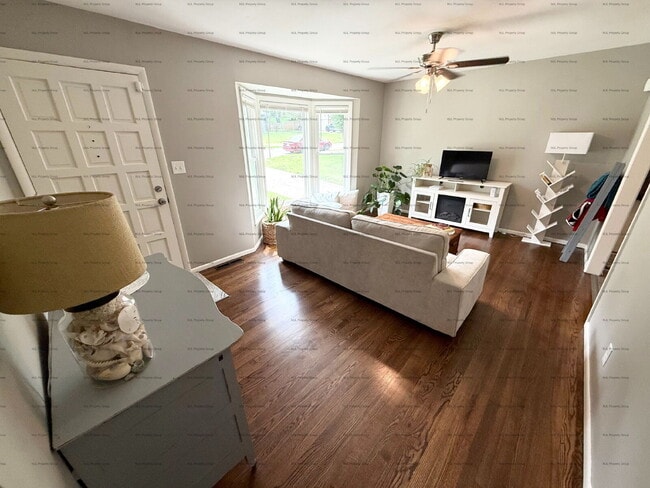 Building Photo - Beautiful 3 Bedroom / 3 bathroom Home Ready May 7th