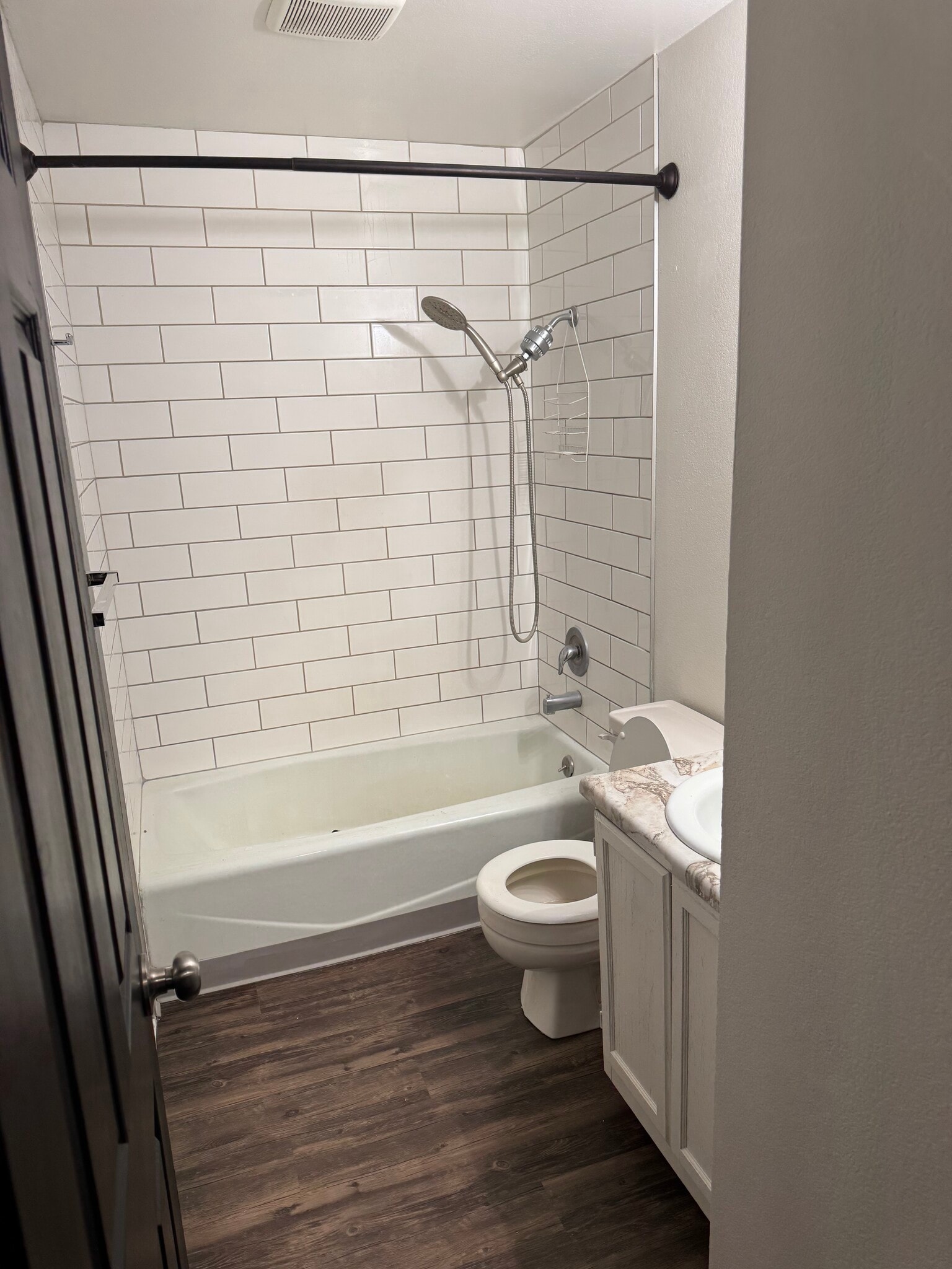 Building Photo - 655 Lund Ln