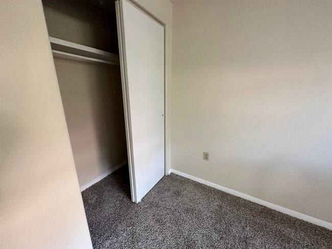 Building Photo - 93 West St