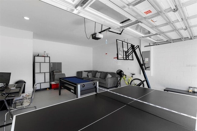 Building Photo - 4911 Shady Pnes Dr