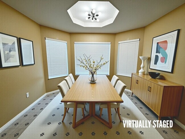 Building Photo - 5104 Bridle Dr
