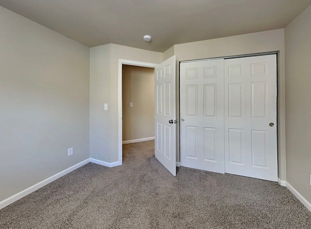 Building Photo - 6239 Countryman Ln E