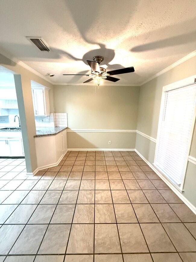 Building Photo - **3 Bed 2.5 Bath located off Vaughn Road ** Call 334-366-9198 to schedule a self tour