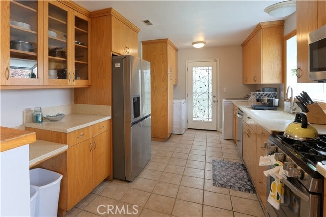 Building Photo - 6548 Sequoia Dr