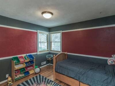 Building Photo - 617 Barr Dr