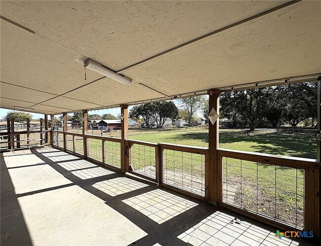 Building Photo - 613 Co Rd 4876