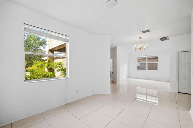 Building Photo - 9446 Leatherwood Ave