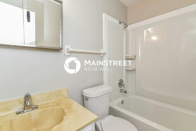 Building Photo - 3 Bedroom Pet-Friendly Home in Millington, TN with Main Street Renewal