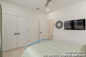 Building Photo - 719 Eleanor Ave