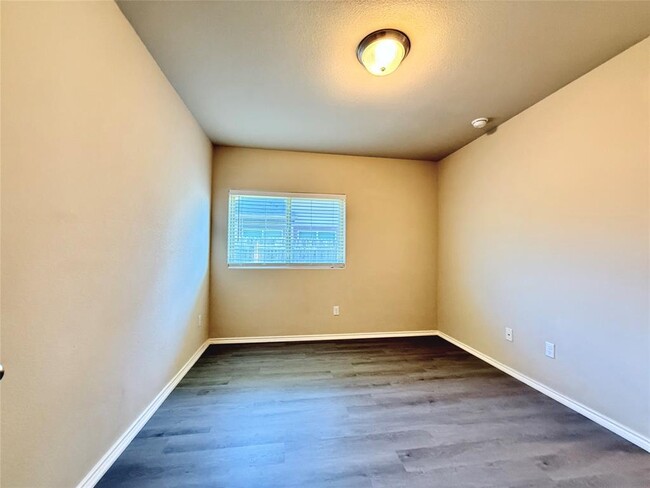 Building Photo - 19009 Mangan Way