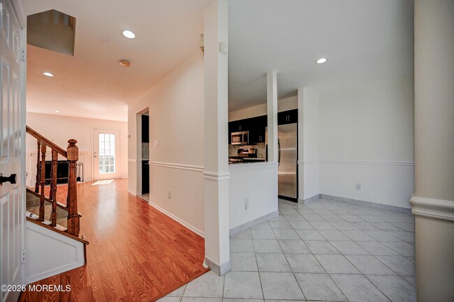 Building Photo - 214 Paddington Ct