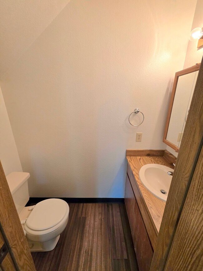 Building Photo - 2576 Sabre Ct