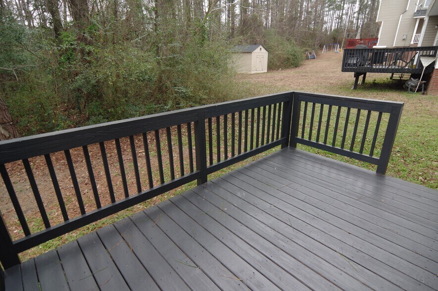 Building Photo - 129 Vermillion Dr