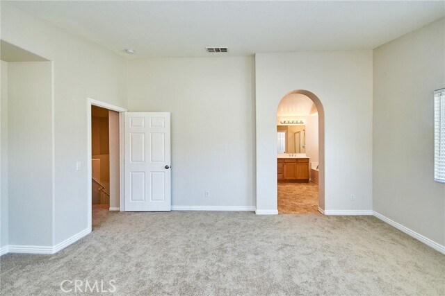 Building Photo - 1213 Sandy NK