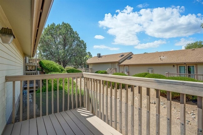 Building Photo - 2 bedroom, 2 bathroom condo for rent in Mo...