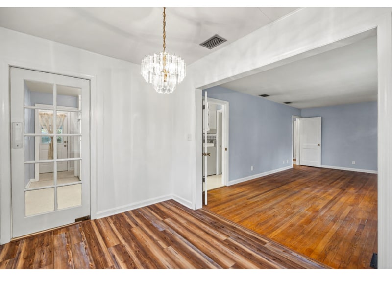 Building Photo - 3308 Kelwin Ave