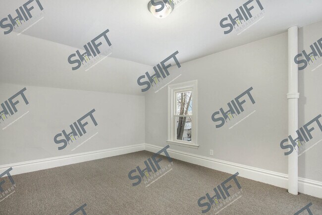 Building Photo - 214 Lexington #3: BEAUTIFUL updated three ...