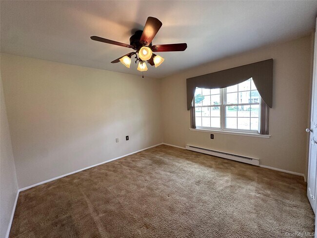 Building Photo - 9 Guilford Ct