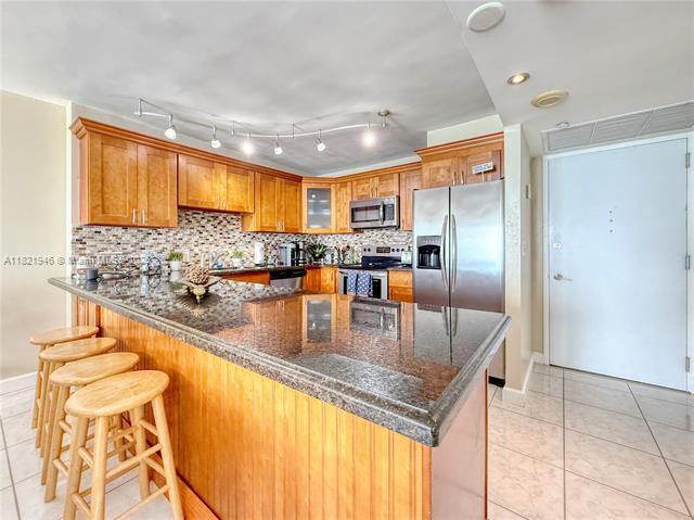 Building Photo - 5701 Collins Ave
