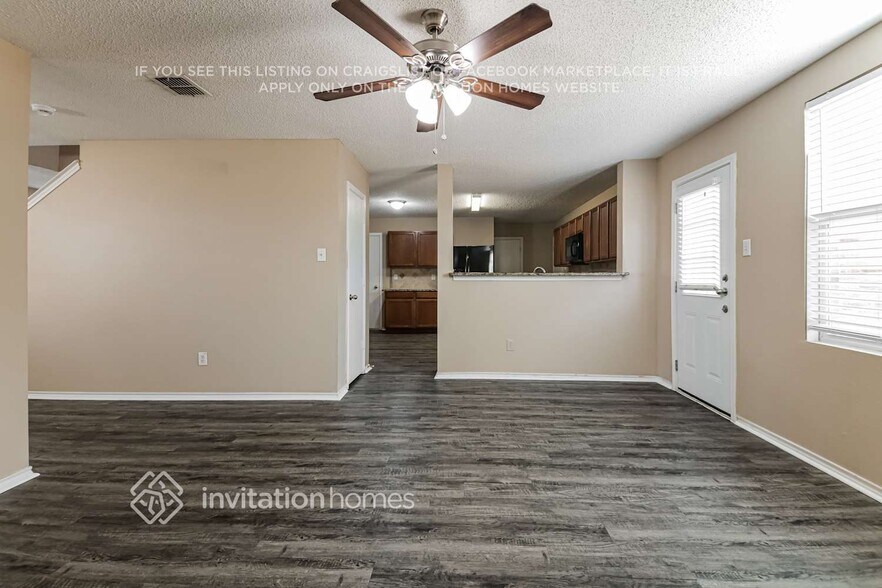 Building Photo - 3450 Post Oak Dr