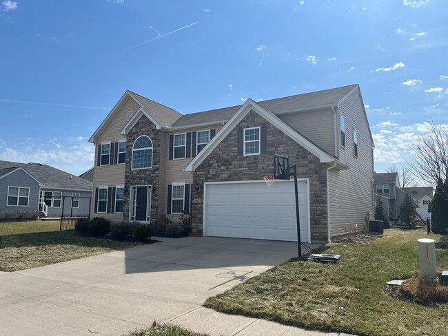 Building Photo - Spacious 4-Bedroom 2.5 Bath Gem in Avon, OH!