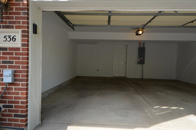 Building Photo - 536 Prestwick Ln