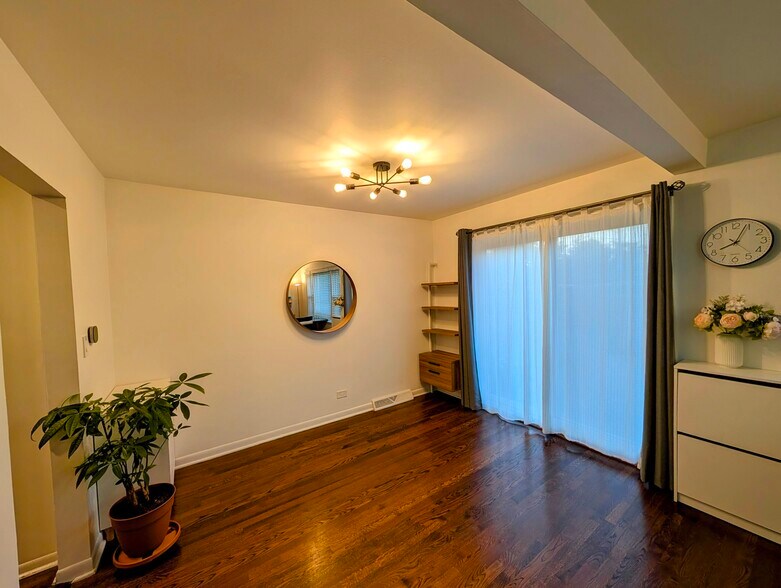 Building Photo - 630 Hibbard Rd