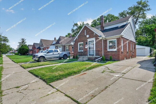 Building Photo - 16836 Rutherford St