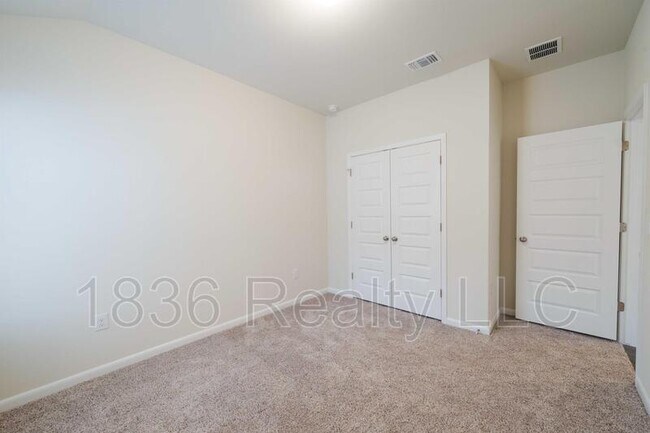 Building Photo - 9604 Eloquence Dr