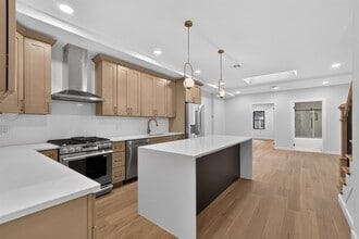 Building Photo - 188 Webster Ave