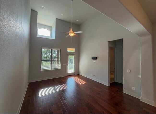 Building Photo - 108 Tuscan Dr