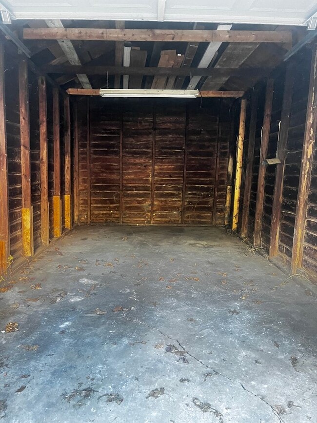 Building Photo - Spacious 3-Bedroom Home for Rent – Comfort & Convenience!