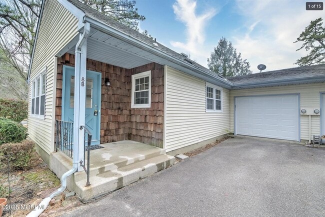 Primary Photo - 8B Maplewood Dr