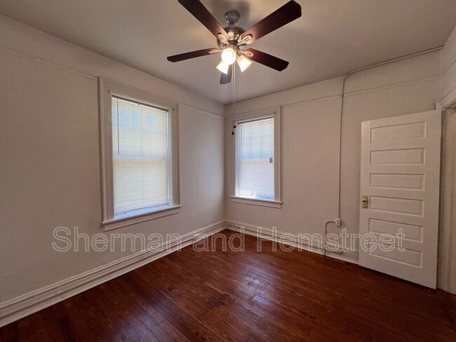 Building Photo - 320 Third Street