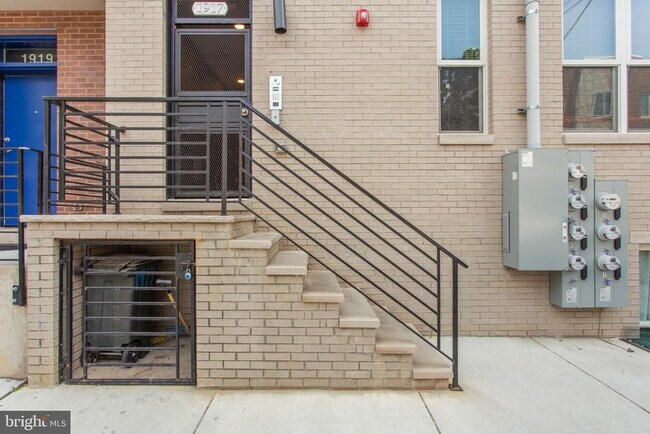 Building Photo - 1917 N 7th St