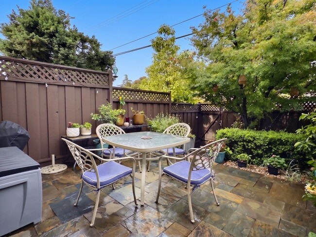 Building Photo - 2BD/3BA - Beautiful Gated Los Altos Condo with Detached Garage & Private Storage