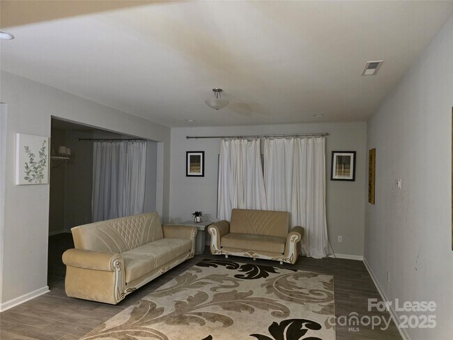 Building Photo - 12013 Wigeon Wy