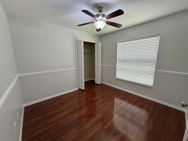 Building Photo - 1084 Amanda Kay Cir