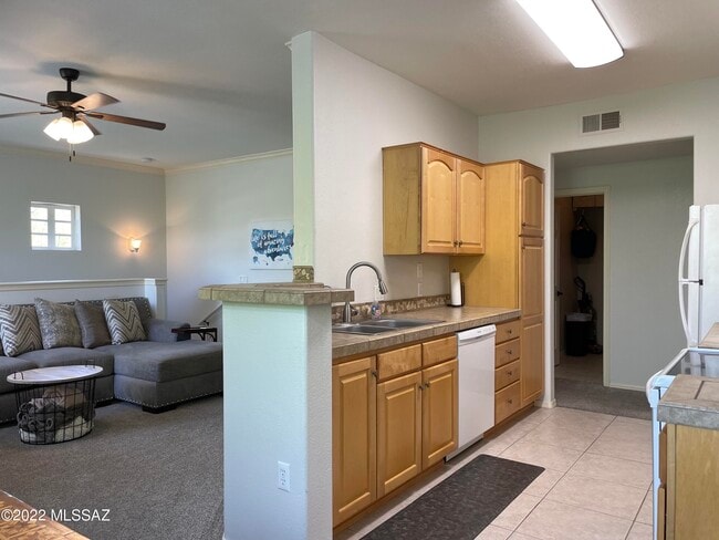 Building Photo - 7050 E Sunrise Dr
