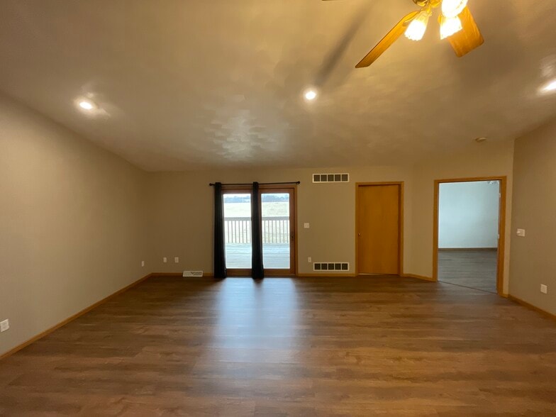 living room area - 1500 Packers Ct