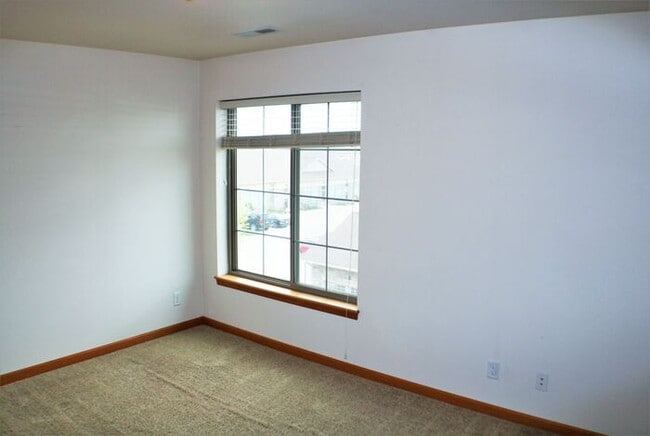 Building Photo - $1,325 | 2 Bedroom, 2 Bathroom Condo | Pet Friendly* | Available for August 1st, 2026 Move In!