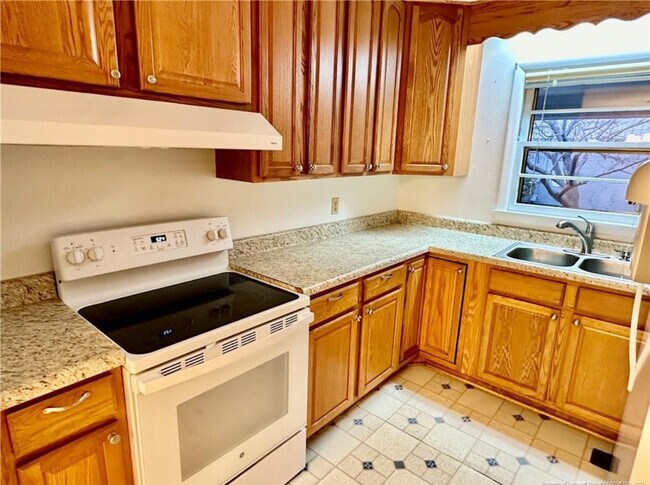 Building Photo - 5214 Rodwell Rd