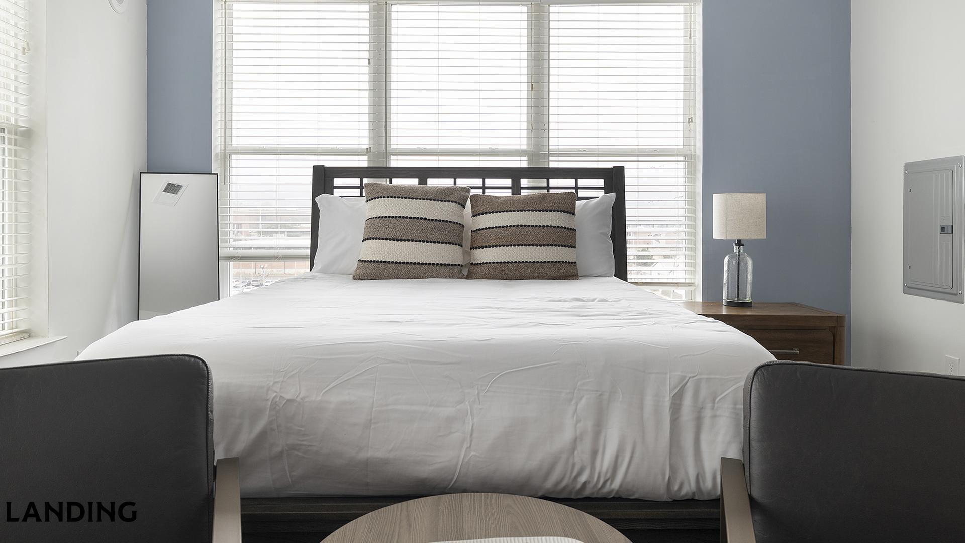 Building Photo - 302 13th St S