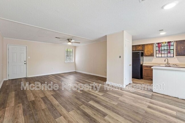Building Photo - 3506 Gardenbrook Dr