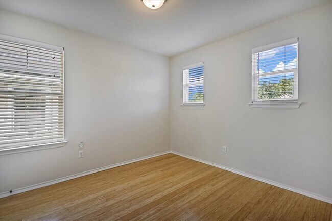 Building Photo - 6516 Alum Rock Cove