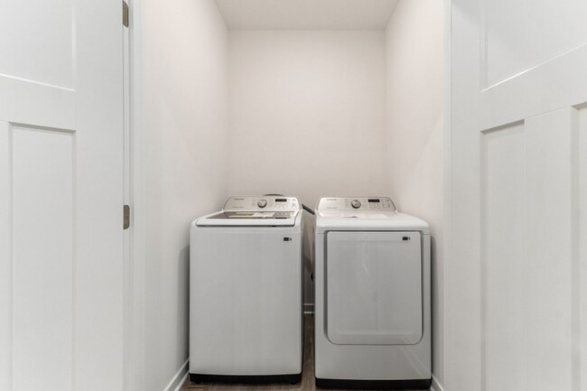 Building Photo - 144 Dusky Willow Dr