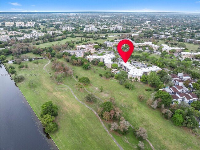 Building Photo - 6100 S Falls Cir Dr