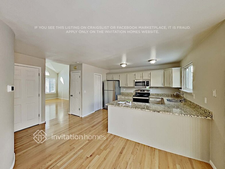 Building Photo - 5618 S Ireland St