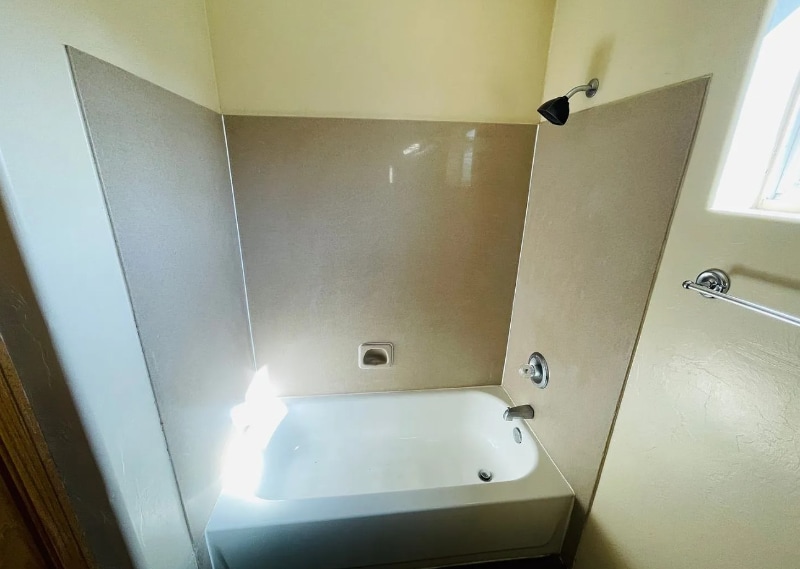 Building Photo - 1188 N Riverview Blvd