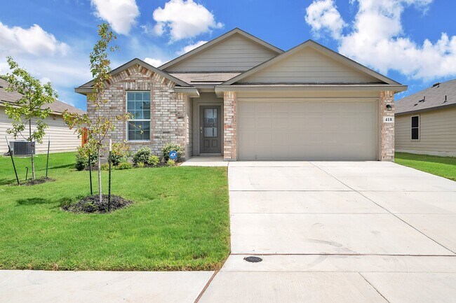 Primary Photo - 418 Sabine River